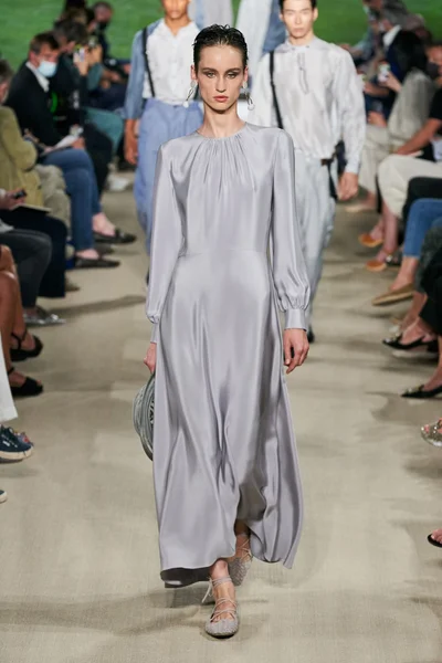 Look 56